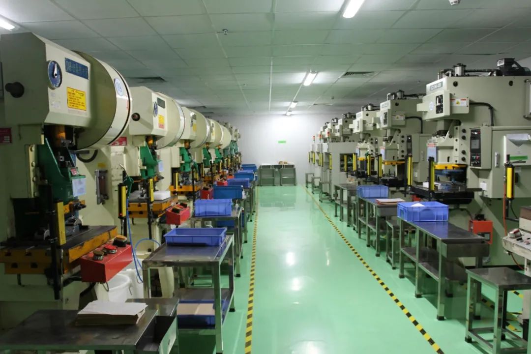 五金加工廠有機廢氣異味控制，Dejing的凈?除臭劑如何做到？.jpg